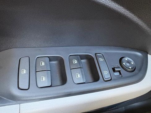 New 2026 Hyundai Venue SEL image 27