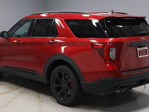 Certified 2022 Ford Explorer ST w/ Equipment Group 401A image 10