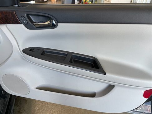 Used 2016 Chevrolet Impala Limited LS FWD image 21
