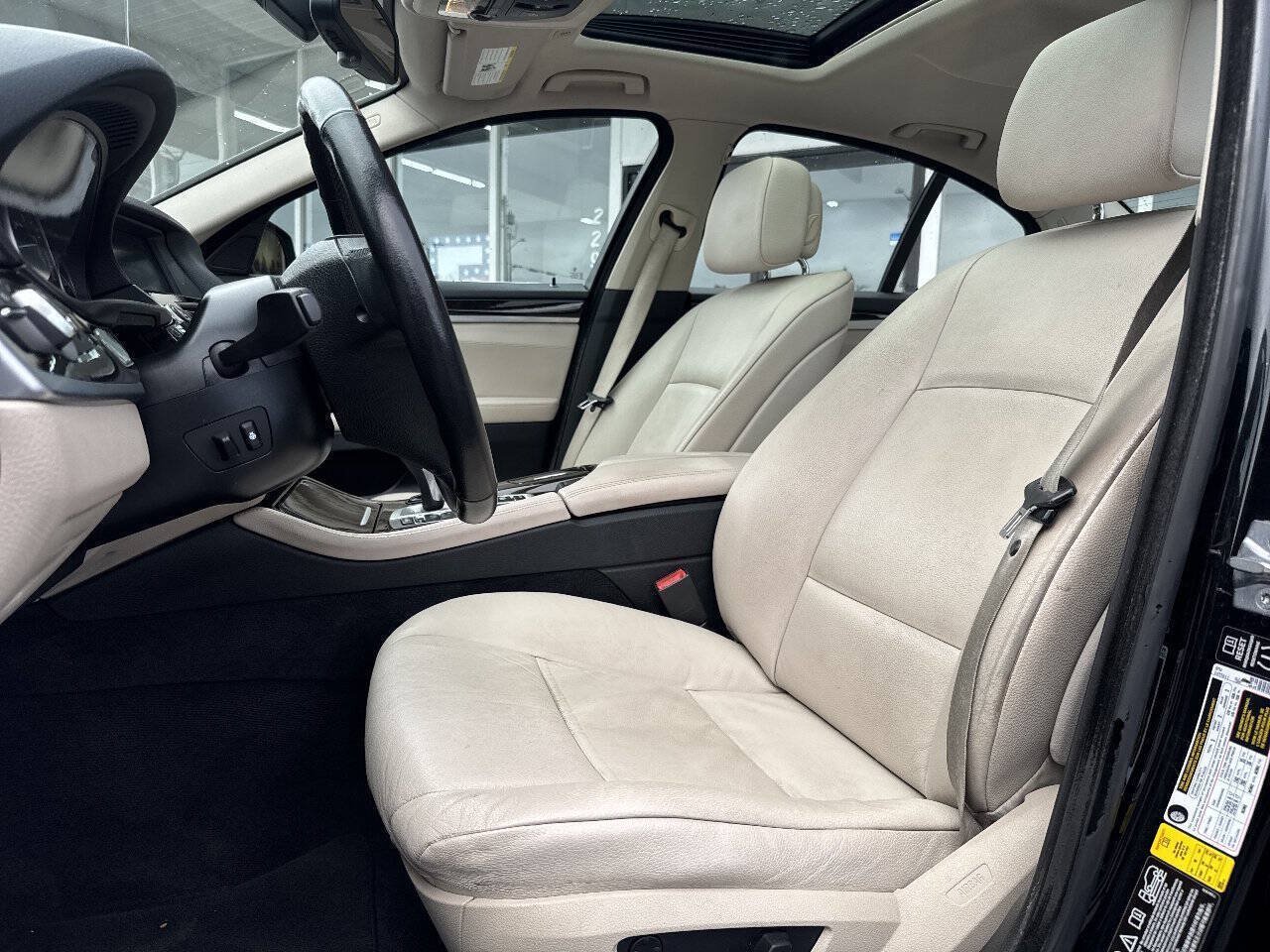 Used 2013 BMW 528i xDrive Sedan AWD/4WD image 29