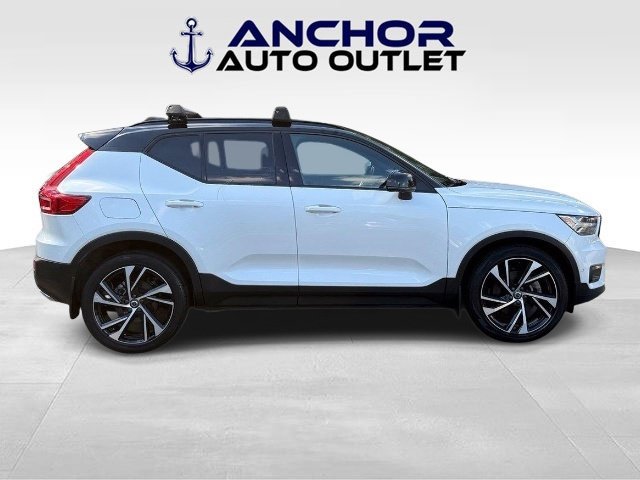 Used 2019 Volvo XC40 T5 R-Design AWD/4WD image 9