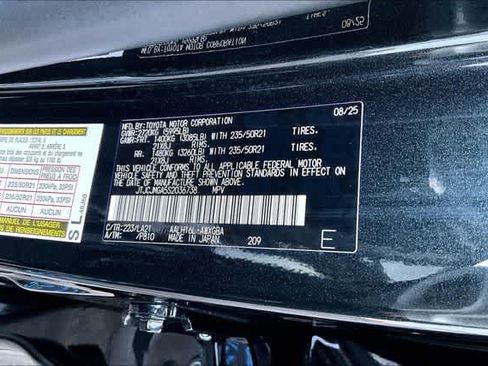 Certified 2025 Lexus RX 450h AWD w/ Convenience Package image 19