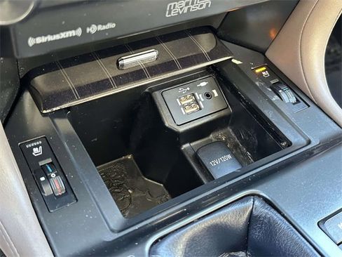 Used 2022 Lexus GX 460 Premium image 14