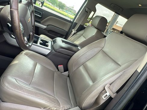 Used 2016 Chevrolet Silverado 2500 LTZ w/ Duramax Plus Package image 11