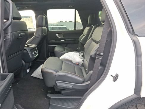 New 2025 Ford Expedition Tremor image 9
