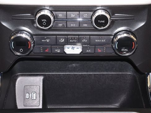 Certified 2021 Ford F150 XLT w/ Equipment Group 302A High image 33