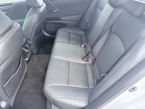Used 2022 Lexus ES 250 w/ Premium Package image 39