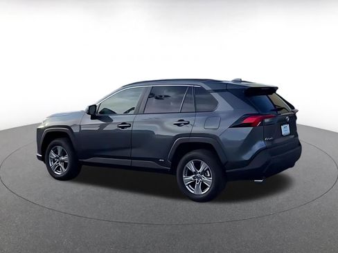 Used 2025 Toyota RAV4 LE image 7
