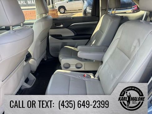 Used 2017 Toyota Highlander Limited Platinum image 7