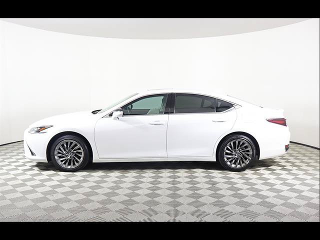 Certified 2025 Lexus ES 300h Ultra Luxury w/ Accessory Package (Z2) FWD image 3