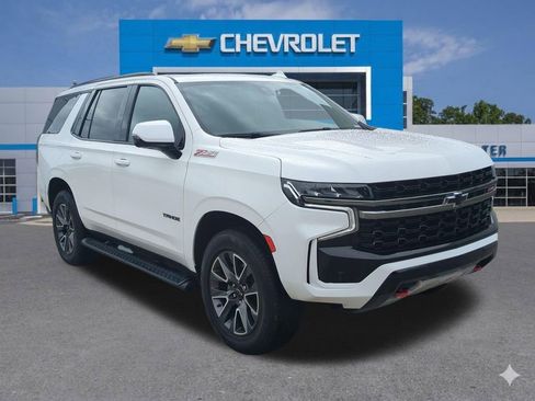 Used 2022 Chevrolet Tahoe Z71 w/ Luxury Package AWD/4WD image 8