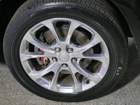 Used 2019 Jeep Grand Cherokee Summit image 15