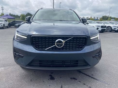 New 2026 Volvo XC40 B4 Plus w/ Climate Package image 2