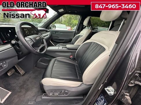 Used 2024 Kia EV9 GT-Line AWD/4WD image 11