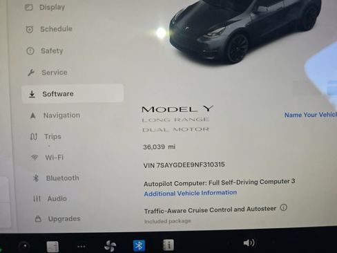 Used 2022 Tesla Model Y Long Range AWD/4WD image 23