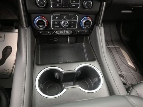 Used 2023 Chevrolet Tahoe LT w/ LT Signature Plus Package image 11