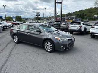 Used 2015 Toyota Avalon XLE Premium FWD video 1