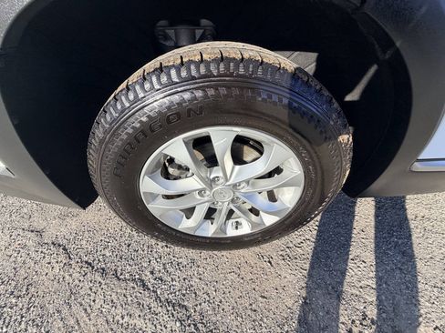 Used 2019 Hyundai Santa Fe SE FWD image 28