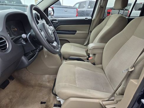 Used 2016 Jeep Compass Sport w/ Power Value Group FWD image 18