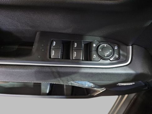 Used 2023 GMC Sierra 1500 SLT w/ SLT Convenience Package image 33