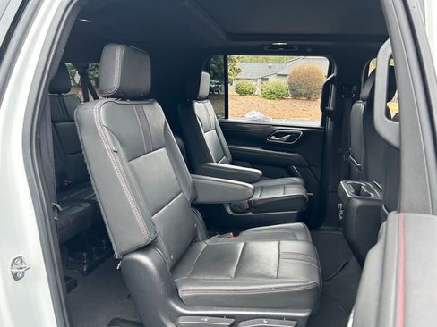 Used 2022 Chevrolet Suburban RST w/ Luxury Package image 54