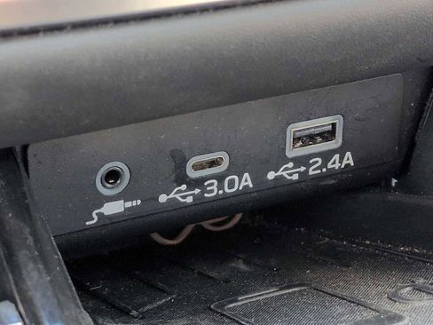 Certified 2023 Subaru Outback Limited image 32