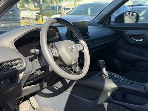 Used 2023 Honda HR-V Sport image 22