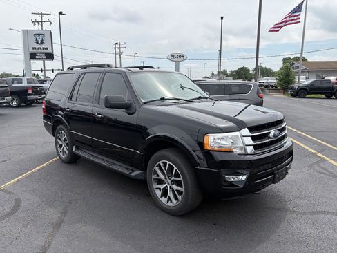 Used 2016 Ford Expedition XLT w/ Equipment Group 201A AWD/4WD image 2