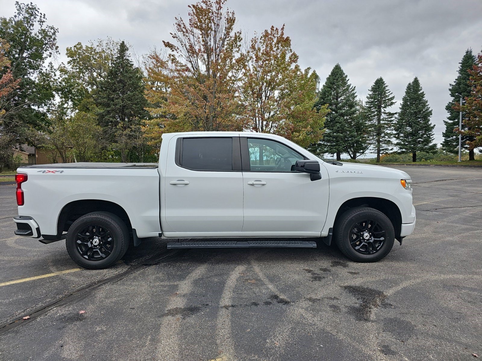 Used 2024 Chevrolet Silverado 1500 RST AWD/4WD image 8