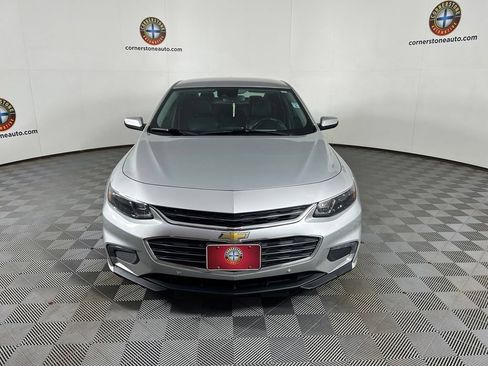 Used 2018 Chevrolet Malibu LT w/ Leather Package FWD image 14