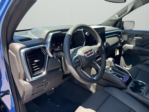 New 2025 GMC Canyon Elevation w/ Convenience Package image 16