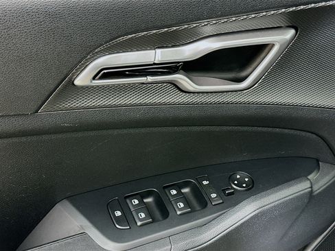 Used 2024 Kia Sportage LX image 15