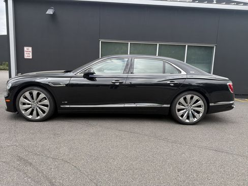Used 2021 Bentley Flying Spur W12 AWD/4WD image 31