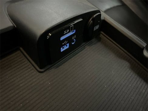 Used 2016 RAM 2500 Laramie image 36