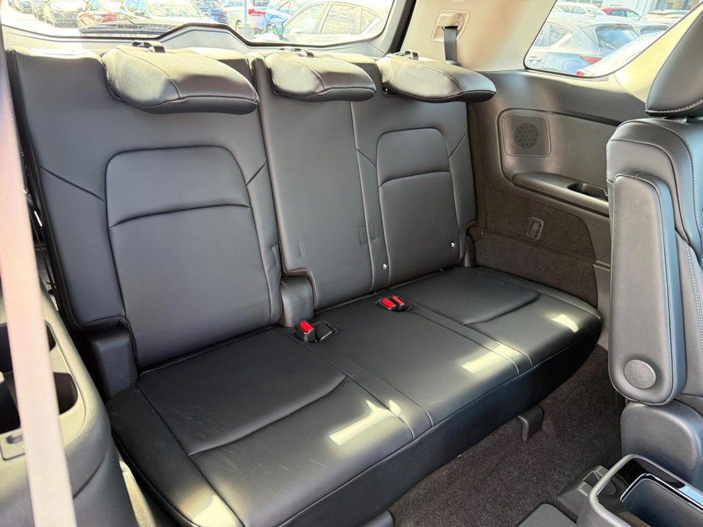 Used 2024 Nissan Pathfinder Platinum w/ Lighting Package (N93) AWD/4WD image 10