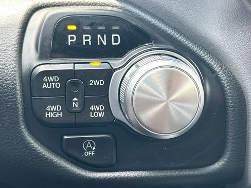 Used 2021 RAM 1500 Laramie w/ Sport Appearance Package AWD/4WD image 14