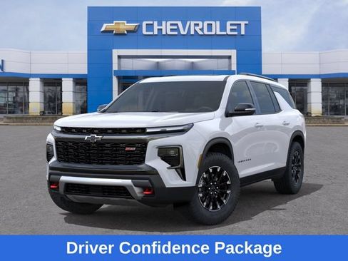 New 2026 Chevrolet Traverse Z71 w/ Driver Confidence Package AWD/4WD image 7