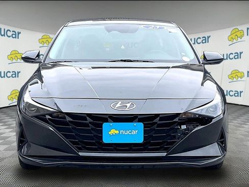Used 2023 Hyundai Elantra SEL FWD image 2