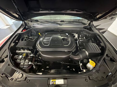 Used 2020 Jeep Grand Cherokee Altitude AWD/4WD image 11