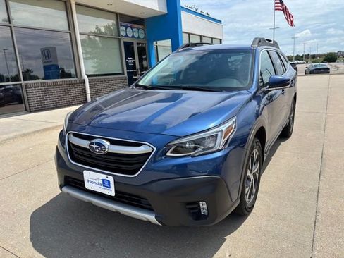 Used 2020 Subaru Outback Limited w/ Popular Package #2 AWD/4WD image 1