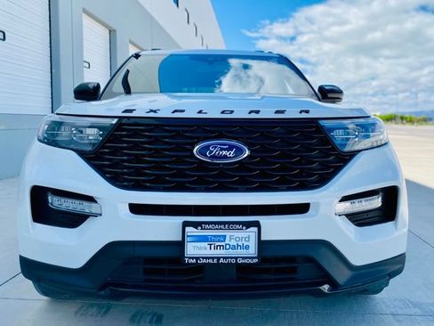 Used 2024 Ford Explorer ST-Line w/ Class IV Trailer Tow Package AWD/4WD image 3