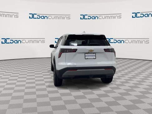 New 2026 Chevrolet Equinox LT image 7