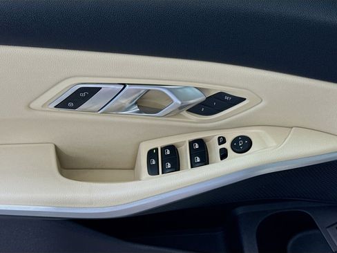 Used 2020 BMW 330i Sedan w/ Convenience Package image 24