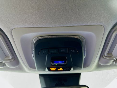 Certified 2025 Toyota Corolla LE image 18