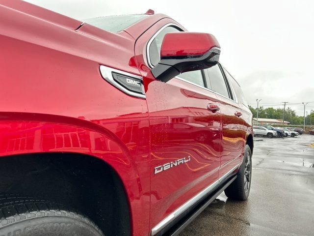 Certified 2023 GMC Yukon XL Denali w/ Advanced Technology Package AWD/4WD image 19