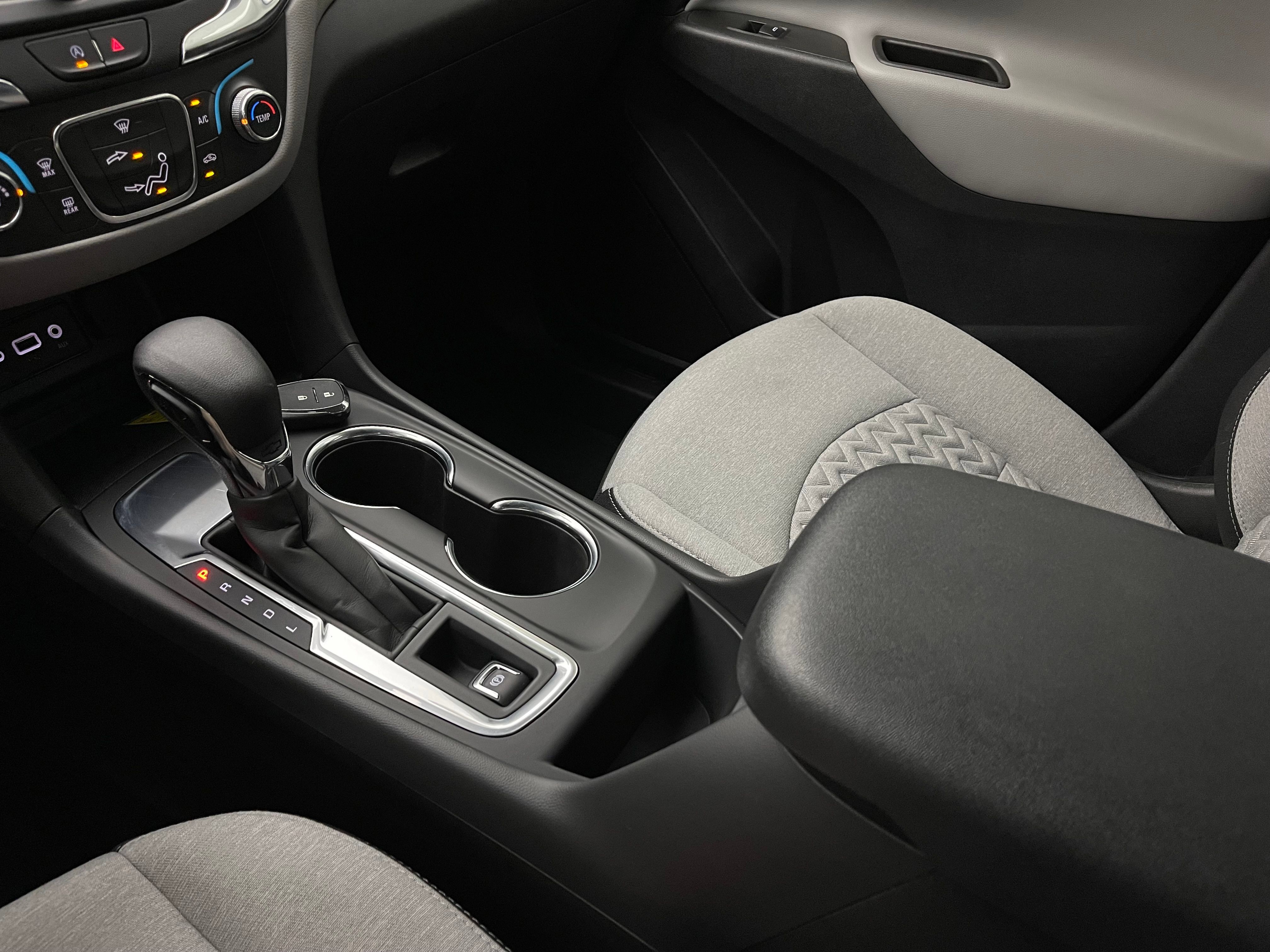Used 2024 Chevrolet Equinox LS FWD image 24