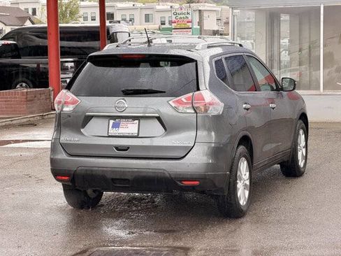 Used 2015 Nissan Rogue SV w/ SV Family Package AWD/4WD image 4