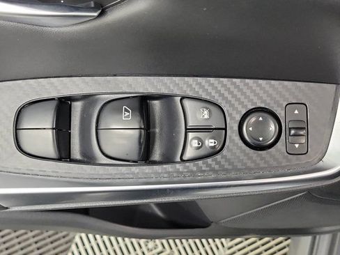 Certified 2023 Nissan Sentra SR FWD image 16