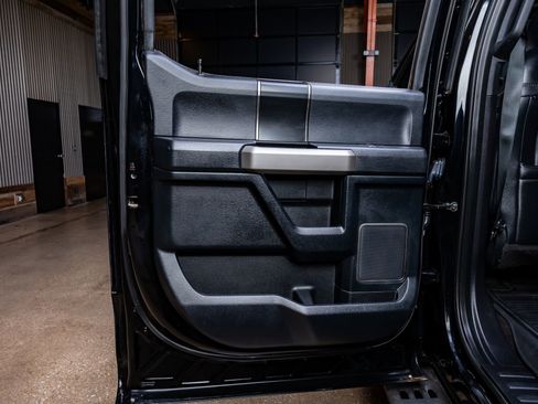 Used 2018 Ford F150 Raptor w/ Equipment Group 802A Luxury image 34