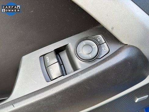 Used 2018 Chevrolet Camaro LT w/ Technology Package image 21